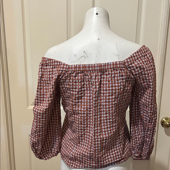 Madewell Off Shoulder Checkered Button-Up Blouse. Size 2 - Picture 5 of 9